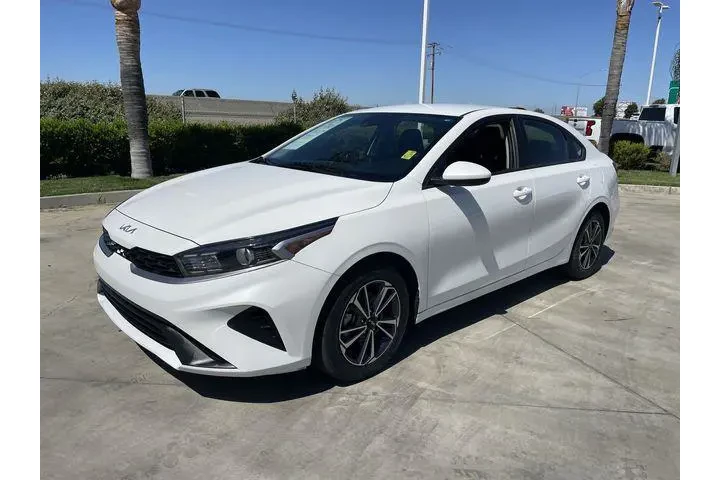 $19999 : Kia Forte 2024 LX 4dr Sedan image 4