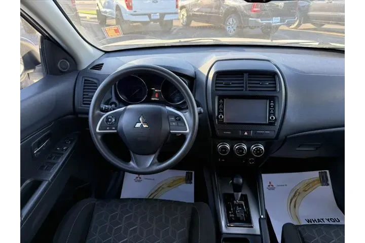$16499 : Mitsubishi Outlander Sport 2 image 10