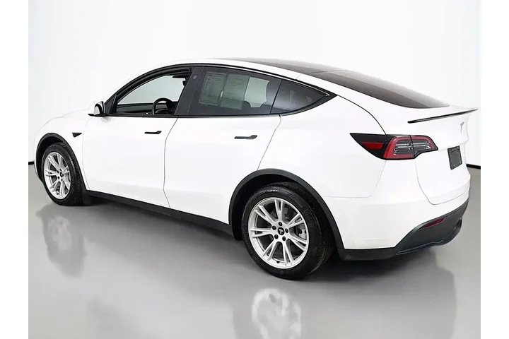 $26469 : Tesla Model Y 2021 AWD Long image 10