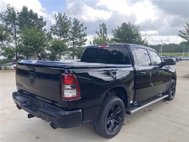 $37578 : 2021 RAM 1500 Big Horn Crew C image 9