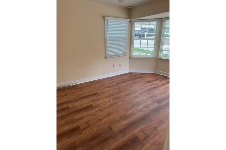 $1100 : Cozy 1-Bedroom and 1-Bathroom image 5