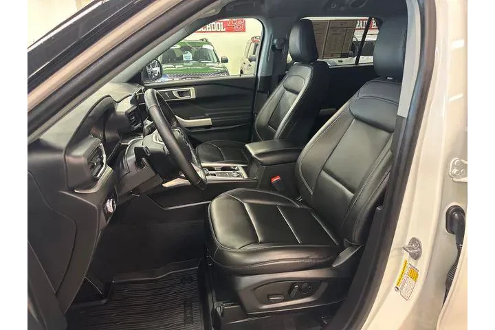 $34500 : Ford Explorer 2023 AWD XLT 4 image 4