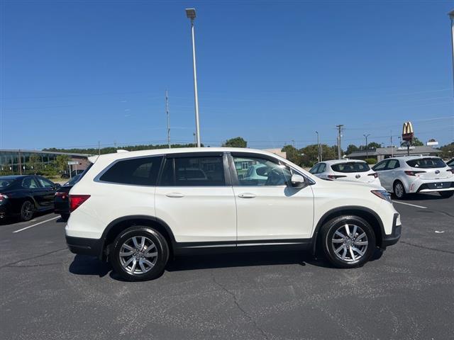 $24991 : PRE-OWNED 2019 HONDA PILOT EX image 8