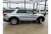 $23698 : Ford Explorer 2023 XLT 4dr S thumbnail