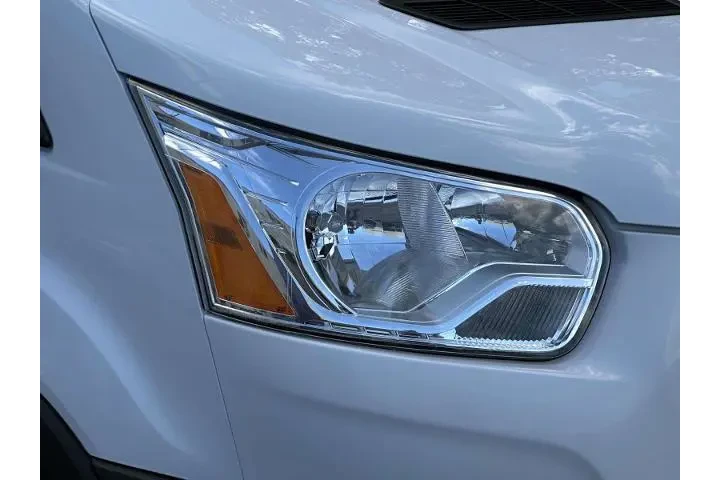 $24529 : Ford Transit 2020 250 3dr SW image 8