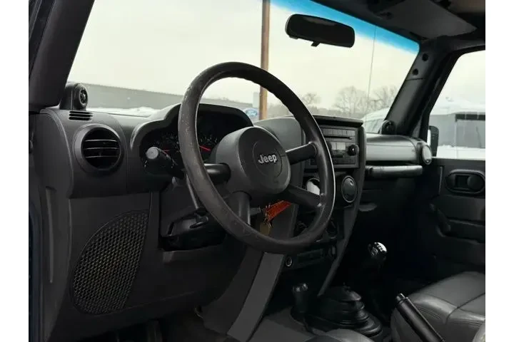 $9500 : Jeep Wrangler 2007 4x4 X 2dr image 5