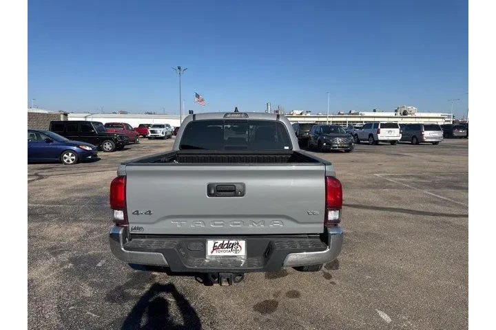 $29982 : Toyota Tacoma 2021 4x4 TRD P image 6