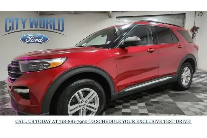 $26793 : Ford Explorer 2022 AWD XLT 4 image 4