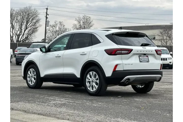$23440 : Ford Escape 2023 Active 4dr image 5