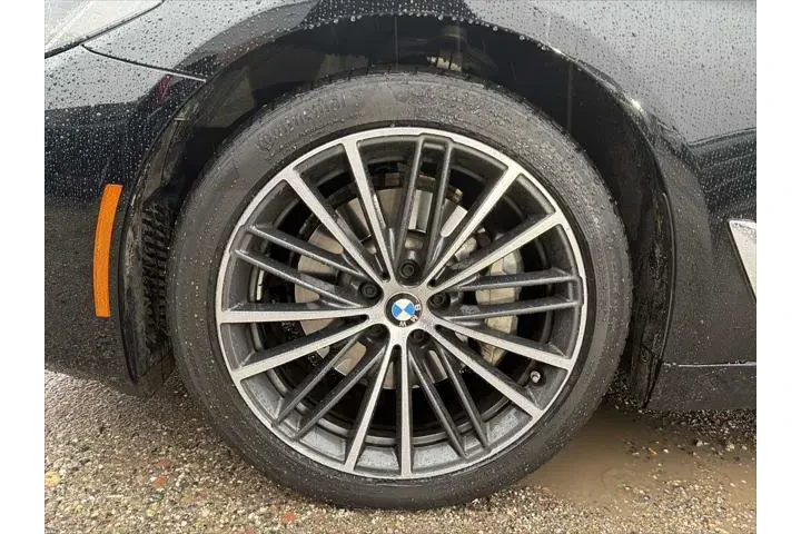 $38943 : BMW 5 Series 2023 AWD 530i x image 10