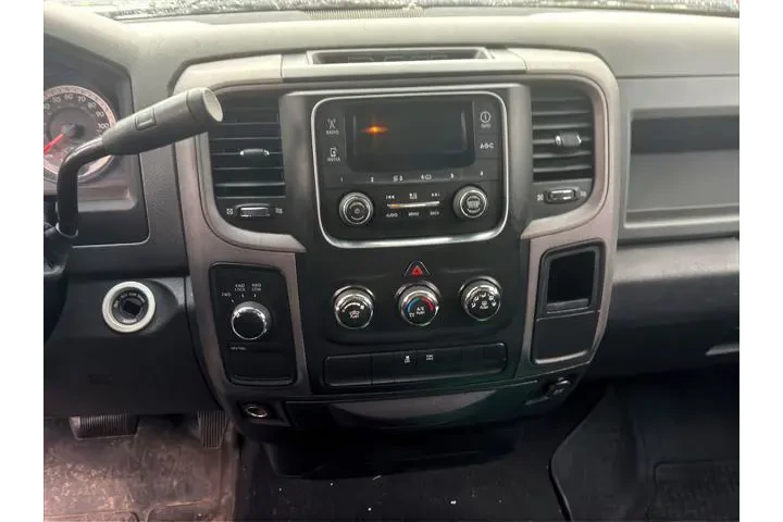 $13980 : Ram 1500 2013 4x4 Tradesman image 8