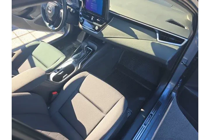$24995 : Toyota Corolla 2024 LE 4dr S image 9