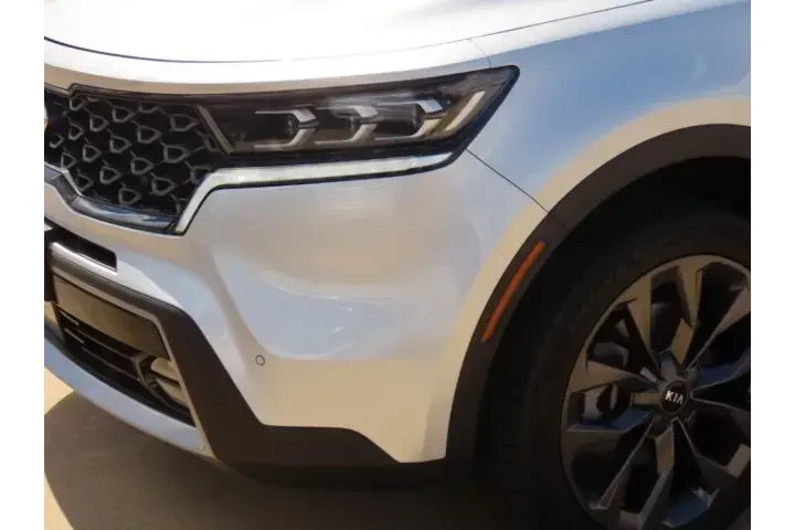 $26745 : Kia Sorento 2021 AWD SX Pres image 3