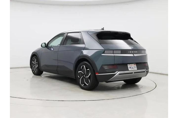 $29998 : Hyundai IONIQ 5 2024 SE 4dr image 2