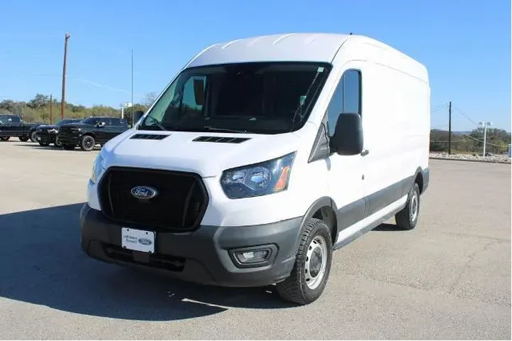 $33200 : Ford Transit 2021 250 3dr SW image 4