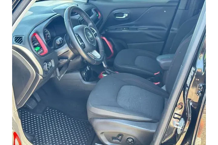 $13914 : Jeep Renegade 2016 4x4 Trail image 9