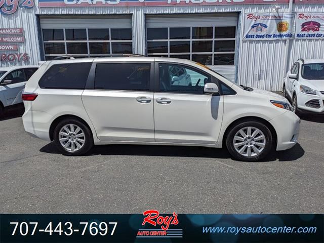 $30995 : 2017 Sienna Limited 7-Passeng image 2