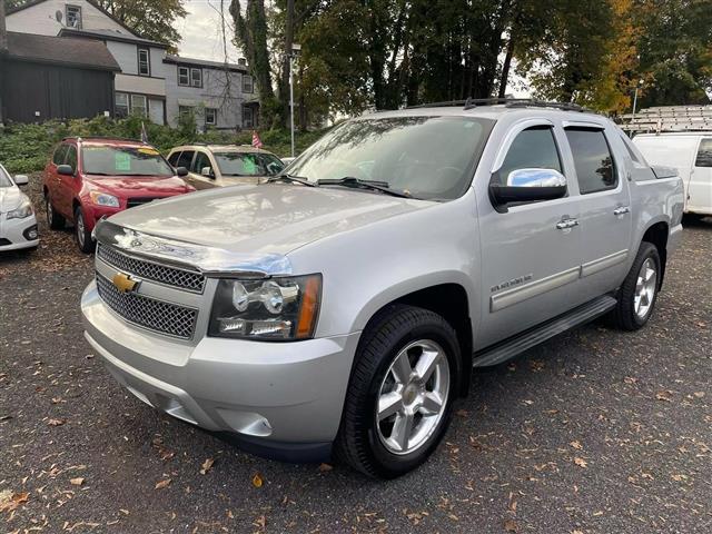 $16900 : 2013 CHEVROLET AVALANCHE2013 image 2