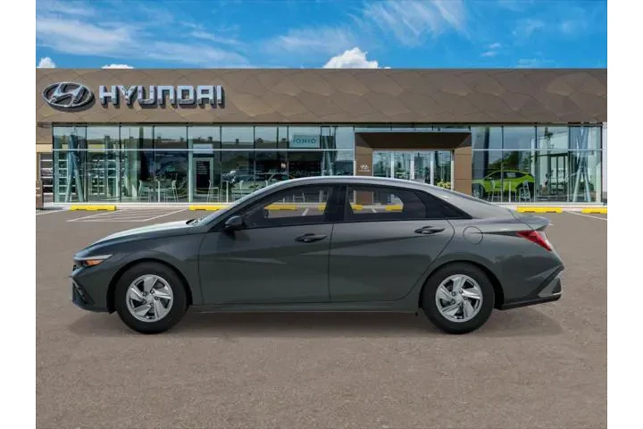 $23495 : Hyundai ELANTRA 2026 SE 4dr image 3