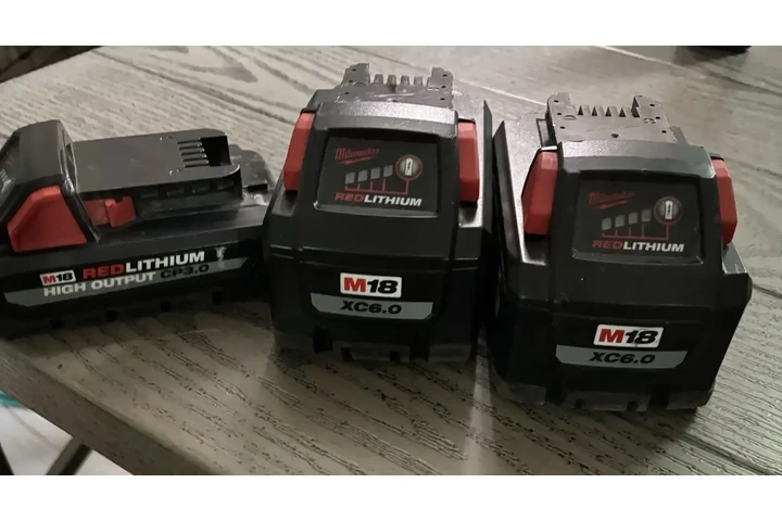 $900 : Milwaukee M18 cordless Li-ion- image 4