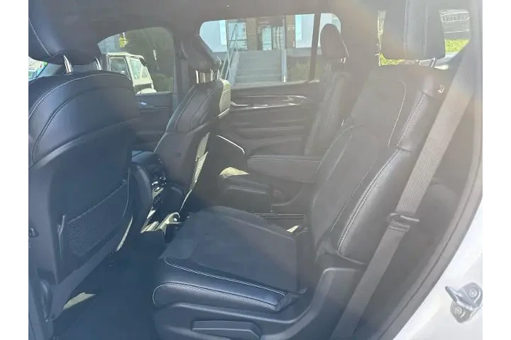 $37988 : Jeep Grand Cherokee L 2023 4 image 9