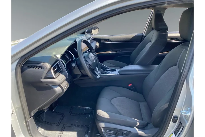 $26783 : Toyota Camry 2023 LE 4dr Sed image 9
