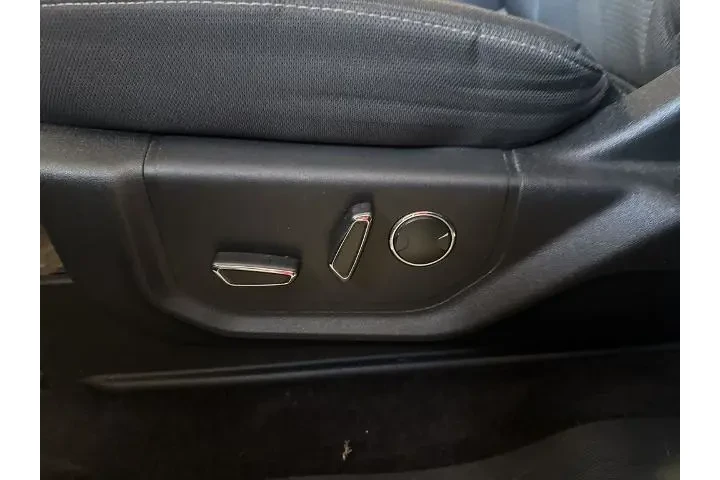 $23500 : Ford F-150 2016 4x4 XLT 4dr image 5