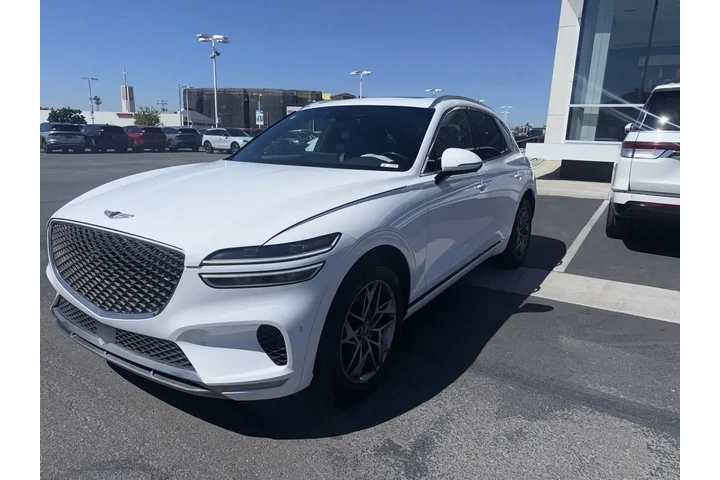 $30900 : Genesis GV70 2022 AWD 2.5T S image 3