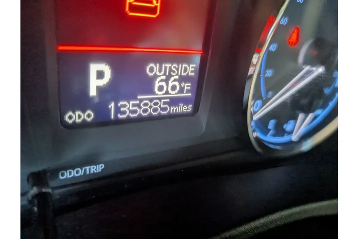 $11988 : 2018 Corolla LE image 9