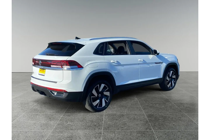 $33330 : Volkswagen Atlas Cross Sport image 5