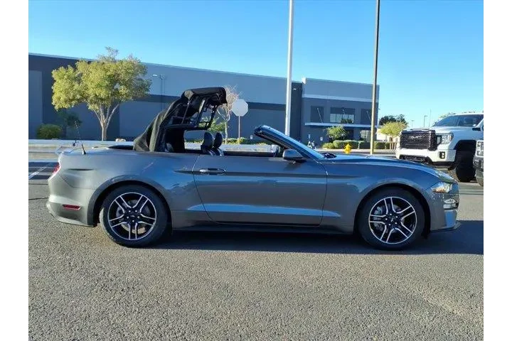 $22900 : Ford Mustang 2023 EcoBoost 2 image 7