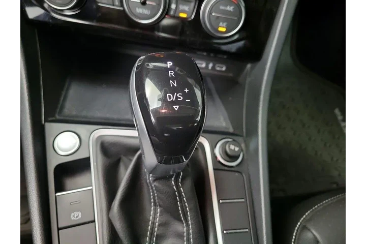 $20998 : Volkswagen Jetta 2023 SE 4dr image 9