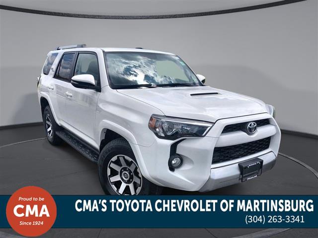 $31300 : PRE-OWNED 2018 TOYOTA 4RUNNER image 1