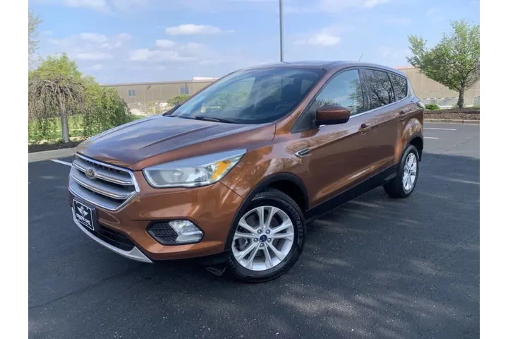 $7995 : 2017 Escape SE image 1