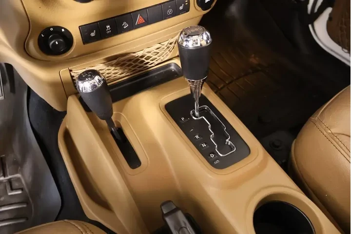 $19899 : Jeep Wrangler Unlimited 2015 image 7