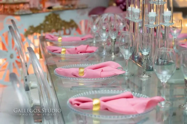 Salon de fiestas 100 a 300 image 2