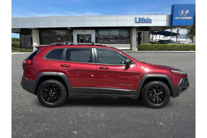 $10399 : Jeep Cherokee 2017 4x4 Trail image 9