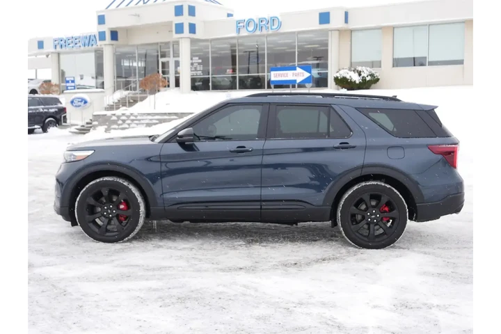 $36441 : Ford Explorer 2023 AWD ST 4d image 2