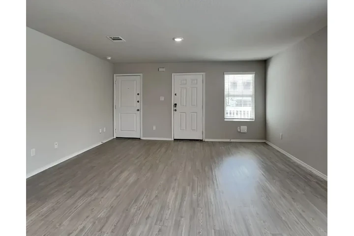 $1500 : Welcome to Glendale, a communi image 2