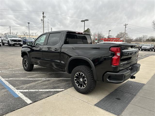 $67999 : 2024 Silverado 1500 ZR2 Truck image 4