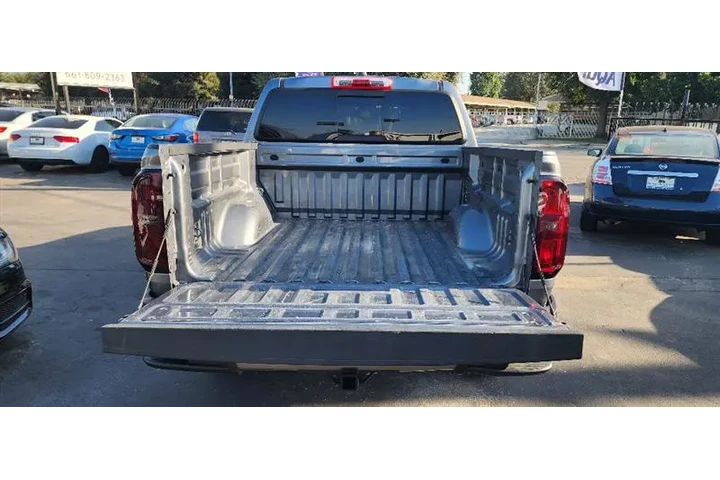 $21499 : 2018 Colorado image 10