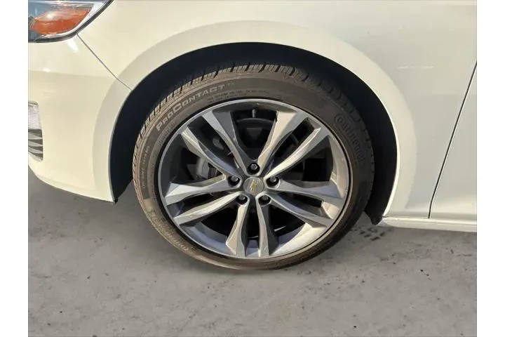 $19495 : Chevrolet Malibu 2025 LT 4dr image 9