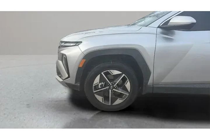 $23877 : Hyundai TUCSON 2025 AWD SEL image 9