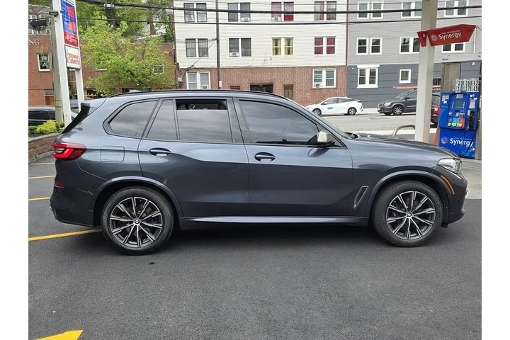 $31995 : 2020 X5 M50i image 6