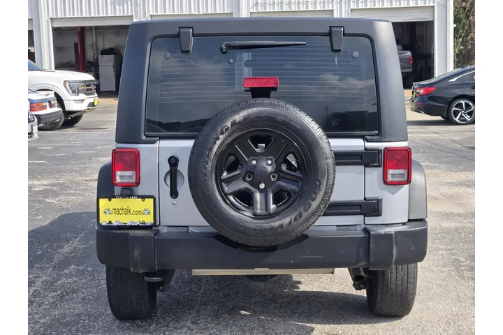 $20792 : Jeep Wrangler JK Unlimited 2 image 6