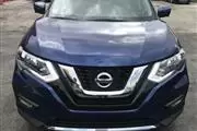 2017 Nissan Rogue SV SUV en Los Angeles