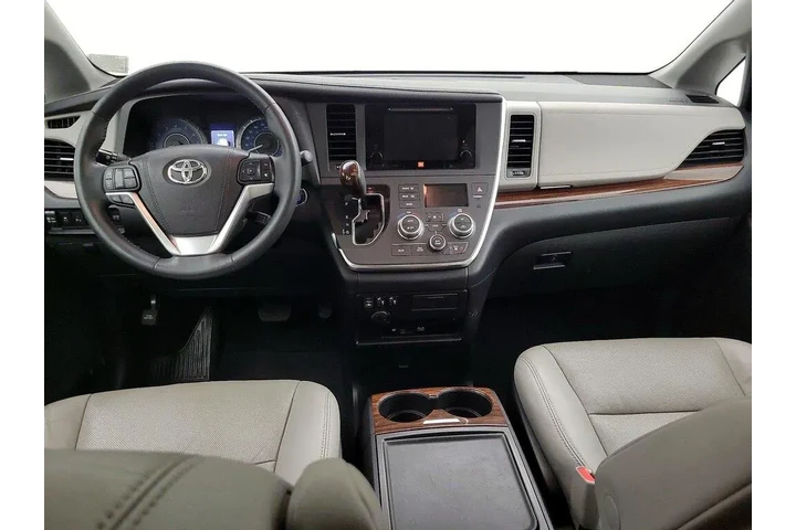 $27998 : Toyota Sienna 2016 Limited 7 image 9