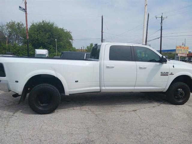 $49000 : 2018 RAM 3500 Lone Star image 4