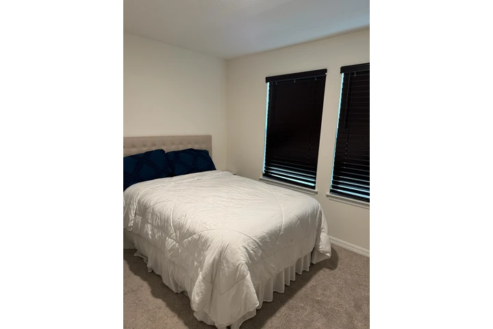 $700 : Rento Habitación en Kissimmee image 5