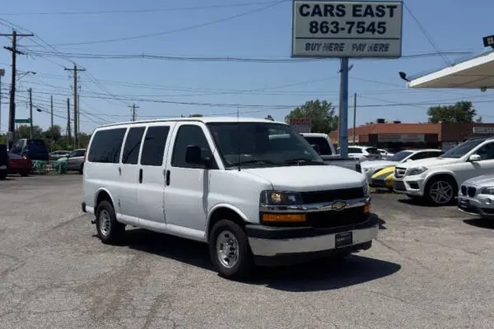 2019 Express LT 2500 image 2